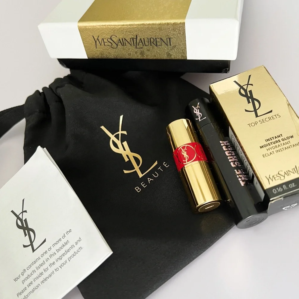 Yves Saint Laurent Cosmetic Beauty Gift Set NWT (JB1495